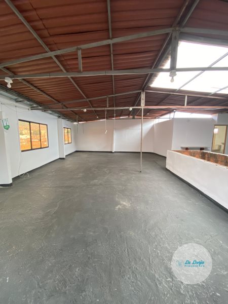 Bodega disponible para Arriendo en Bello Mesa Foto numero 1