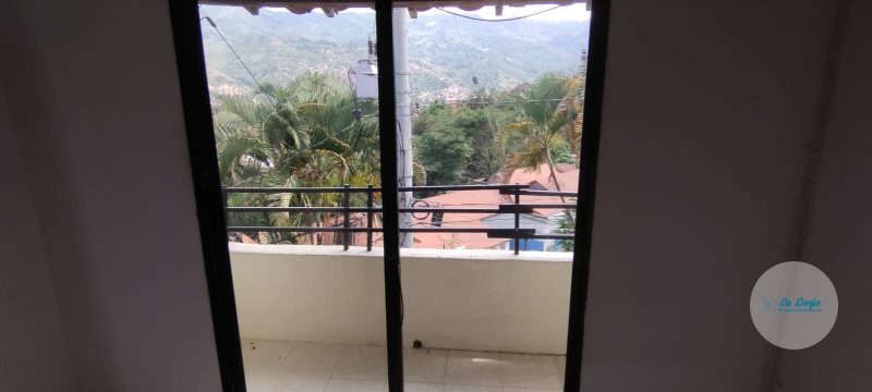 Casa disponible para Venta en Medellín Buenos Aires Foto numero 1