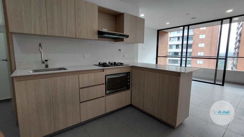 Apartamento disponible para Arriendo en Envigado Loma Del Escobero Foto numero 1