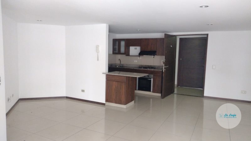 Apartamento disponible para Arriendo en Sabaneta Las Lomitas Foto numero 1