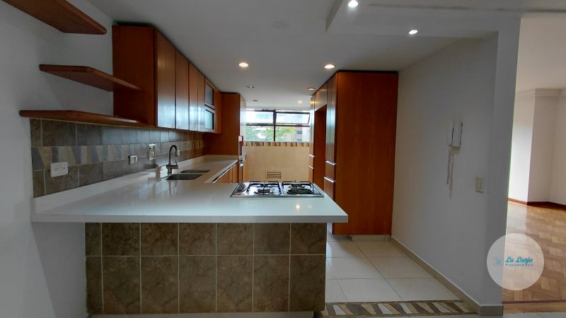 Apartamento disponible para Arriendo en Medellín Poblado Foto numero 1