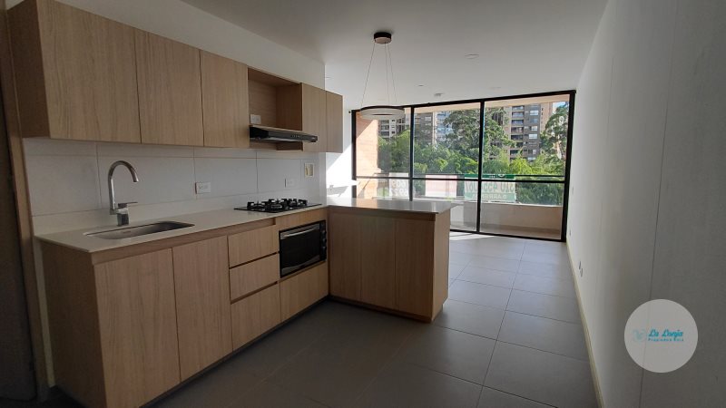 Apartamento disponible para Arriendo en Envigado Loma Del Escobero Foto numero 1