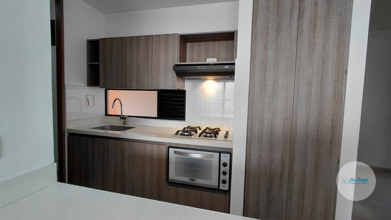 Apartamento disponible para Arriendo en Envigado con un valor de $3,600,000 código 10839